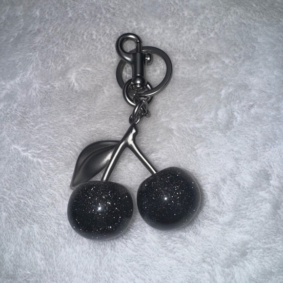 🍒Various Cherry Charms *Bag Not Included - Picture 15 of 15